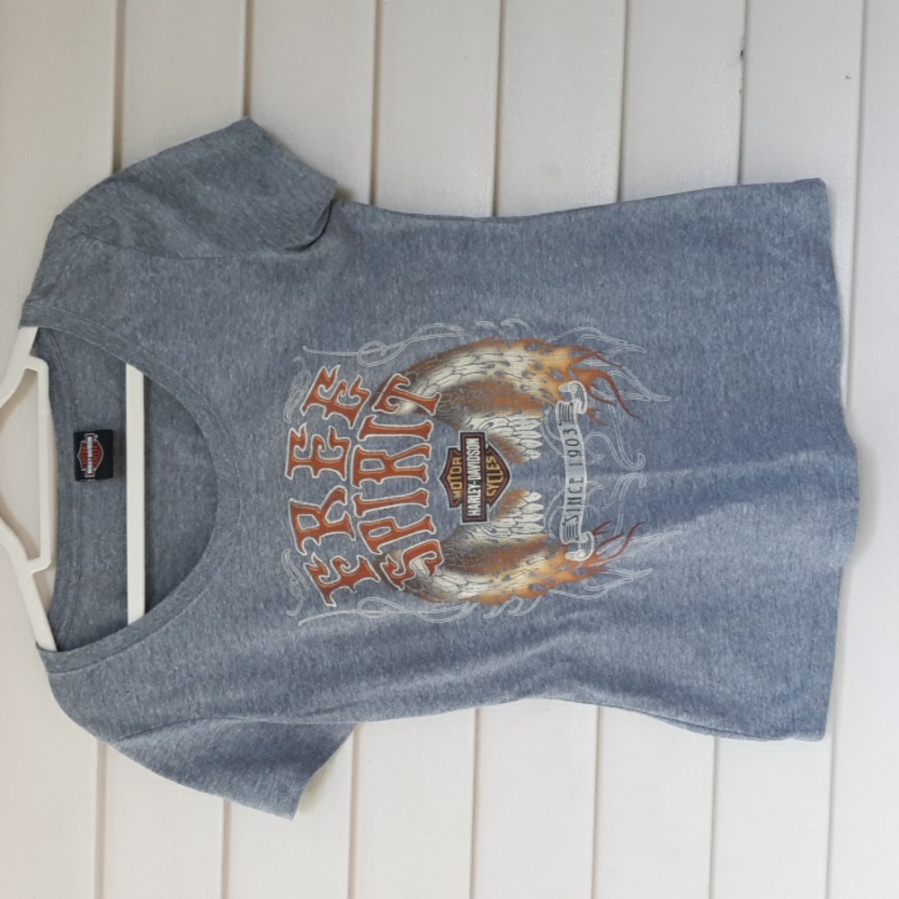 Harley davidson t shirt top Laconia NH free spirit graphic womens large